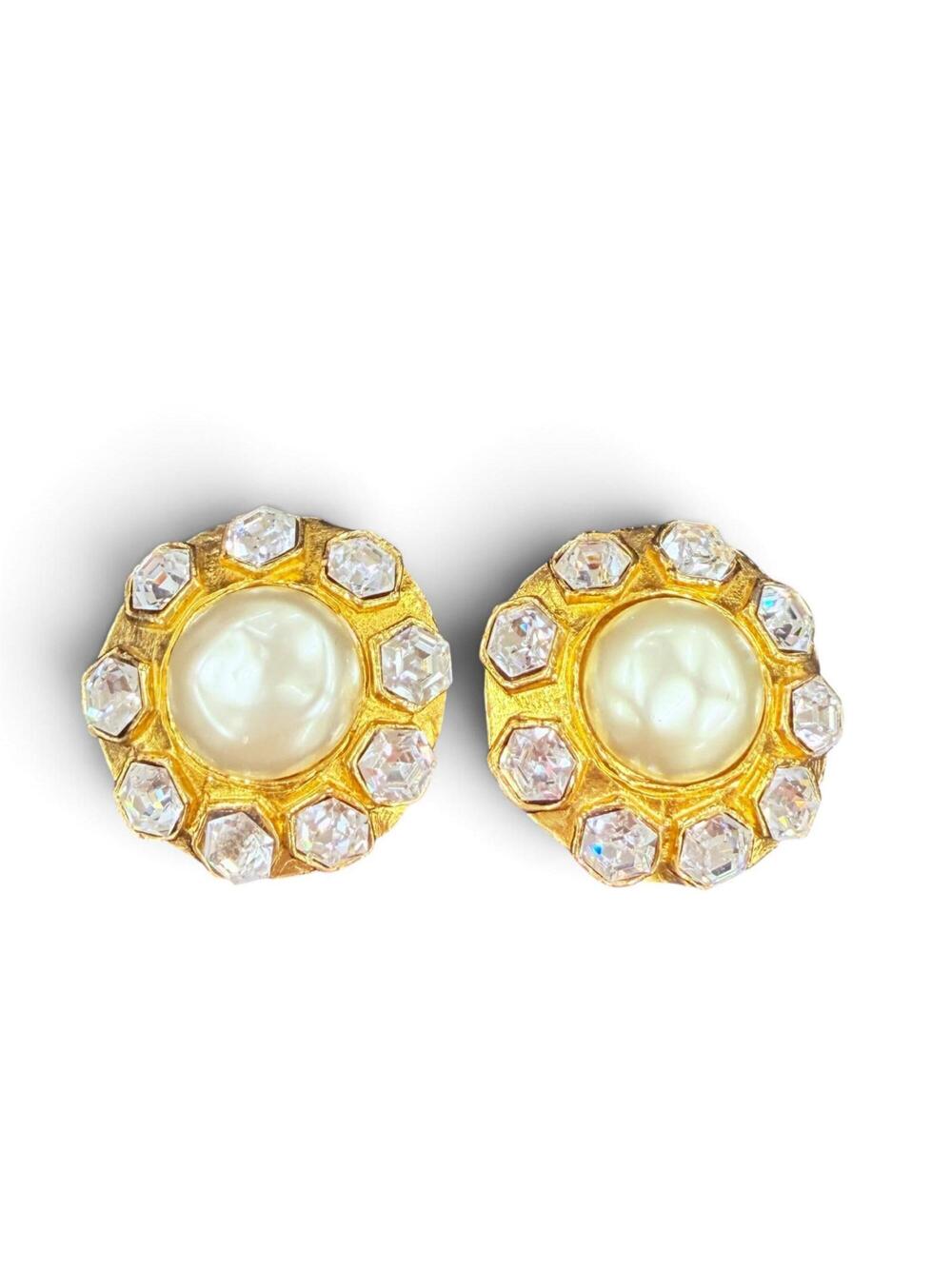 Chanel Vintage Earrings Pearl Gold-Tone #371555C67B